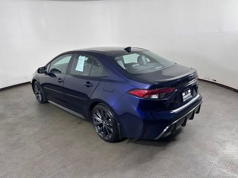 Used 2025 Toyota Corolla XSE FWD image 5