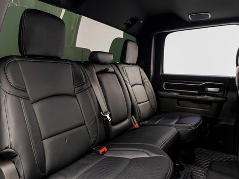 Used 2023 RAM 2500 Big Horn w/ Night Edition image 32