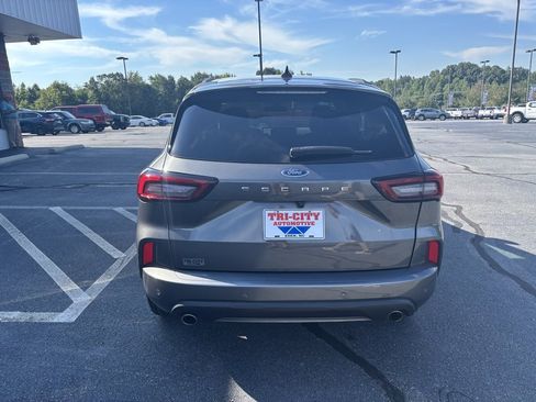 Used 2023 Ford Escape ST-Line w/ Tech Pack #1 image 8