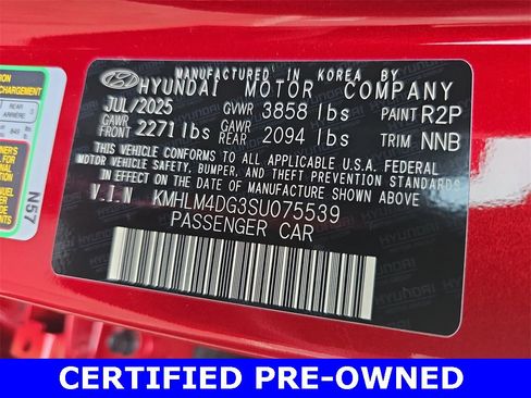 Certified 2025 Hyundai Elantra Sport image 34