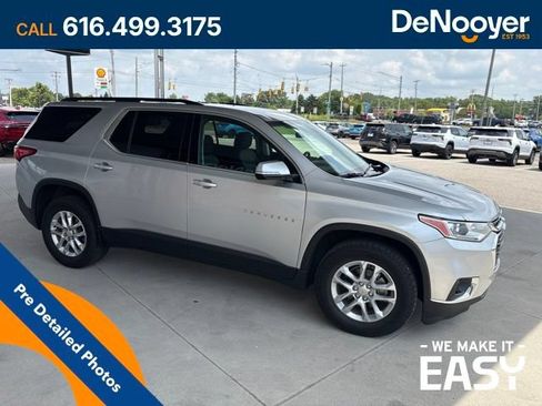 Used 2019 Chevrolet Traverse LT FWD image 5