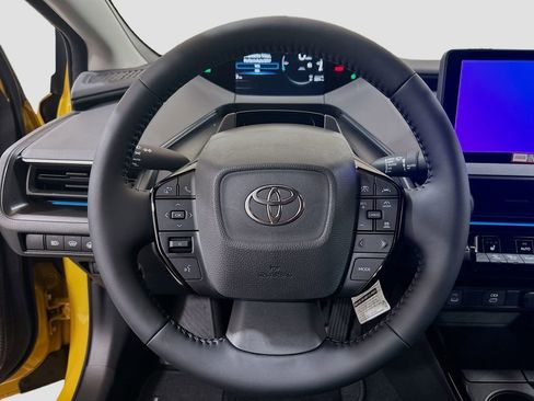 New 2026 Toyota Prius Plug-In Hybrid FWD image 9