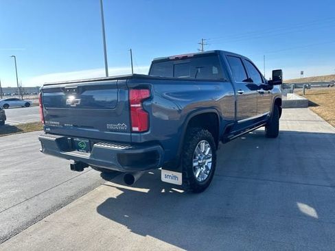 Certified 2024 Chevrolet Silverado 3500 High Country w/ Technology Package image 3