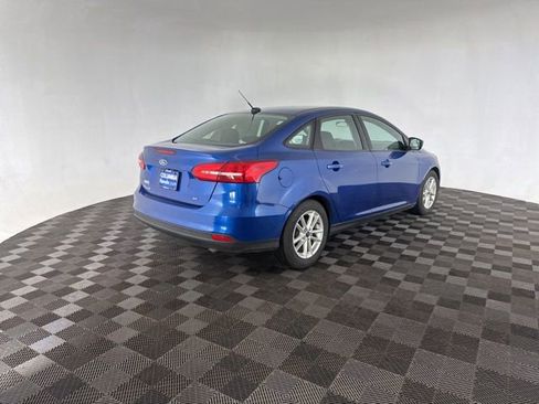 Used 2018 Ford Focus SE image 6