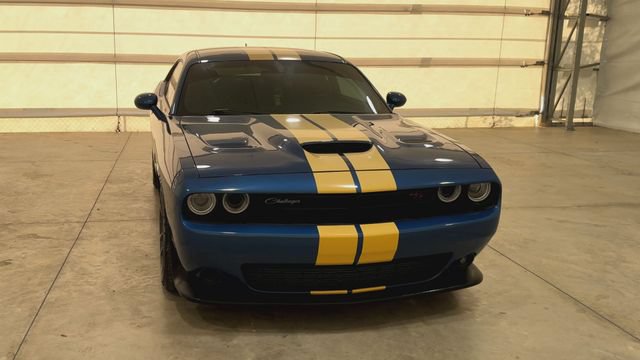 Used 2022 Dodge Challenger R/T Scat Pack RWD image 3