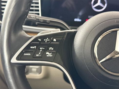 Used 2024 Mercedes-Benz GLE 450 4MATIC image 17