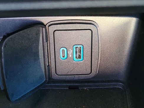 Used 2022 Ford Bronco Badlands w/ Sasquatch Package image 25