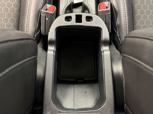 Used 2018 Jeep Compass Latitude FWD image 28