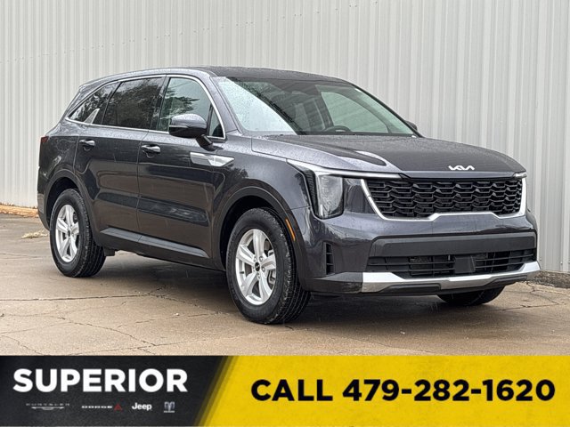 Used 2026 Kia Sorento LX FWD image 1