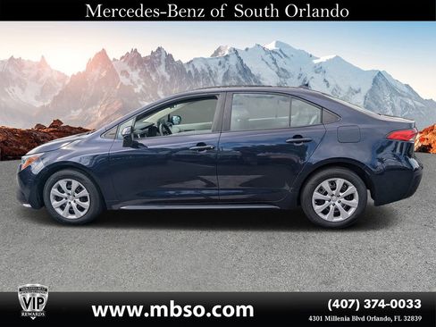 Used 2022 Toyota Corolla LE image 15