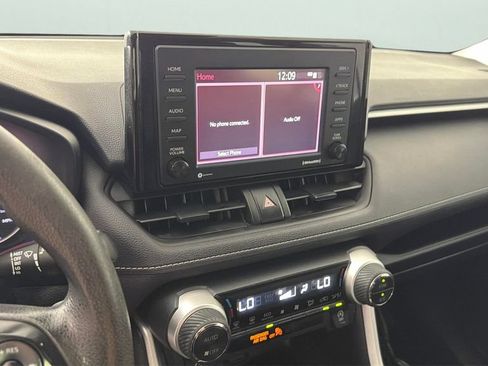 Used 2021 Toyota RAV4 XLE FWD image 21
