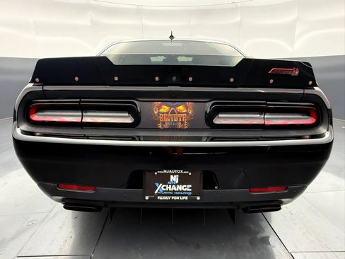 Used 2016 Dodge Challenger R/T Scat Pack RWD image 10