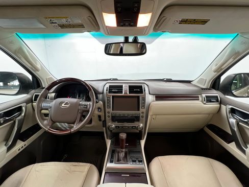 Used 2016 Lexus GX 460 w/ Premium Package AWD/4WD image 10
