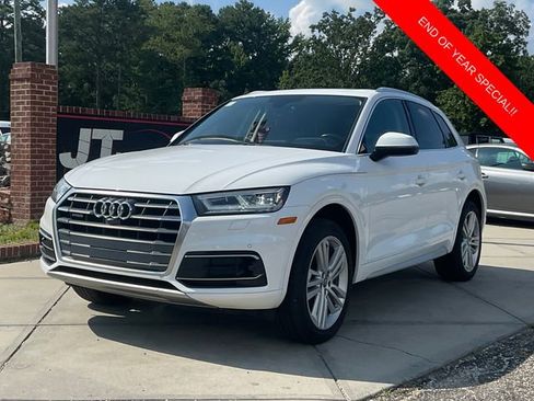 Used 2018 Audi Q5 Prestige w/ Prestige Package image 3