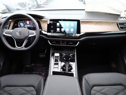 New 2026 Volkswagen Atlas SE image 26