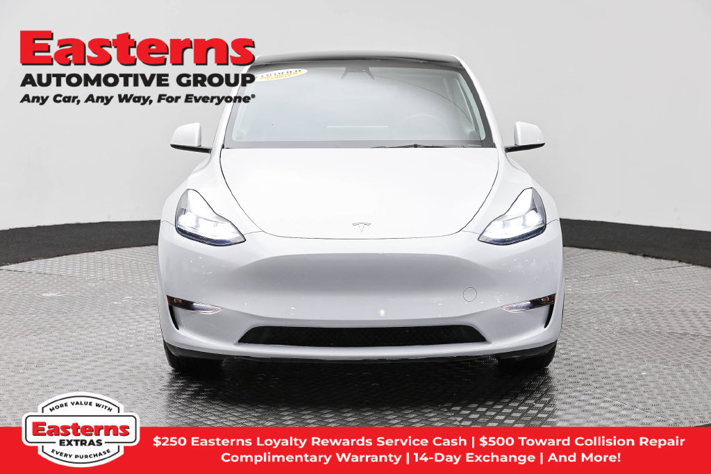 Used 2022 Tesla Model Y Long Range AWD/4WD image 3