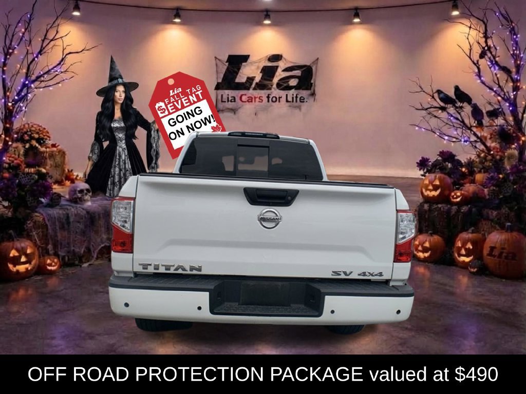 Used 2021 Nissan Titan SV w/ SV Convenience Package AWD/4WD image 5