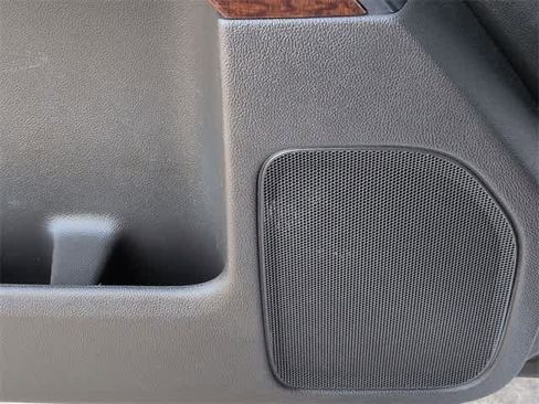 Used 2015 GMC Sierra 1500 SLE w/ SLE Value Package image 29