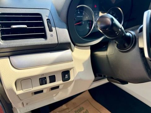 Used 2013 Subaru Crosstrek 2.0i Limited w/ Popular Pkg 2 image 26