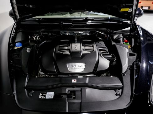 Used 2013 Porsche Cayenne Diesel image 47