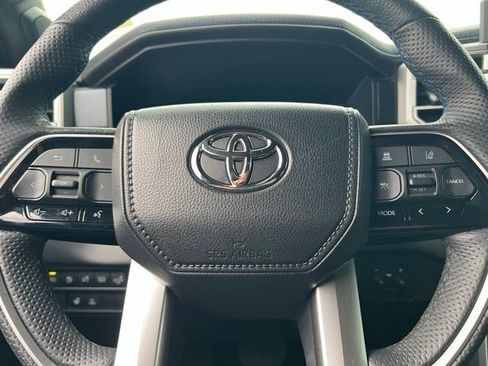 Used 2024 Toyota Sequoia Platinum AWD/4WD image 17