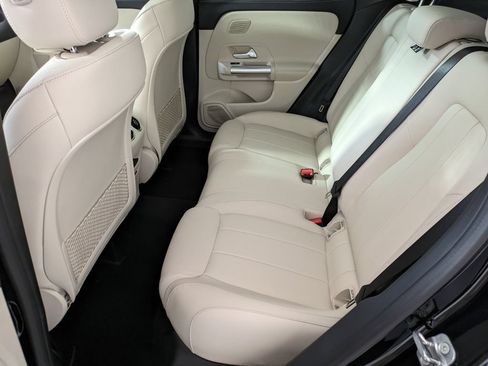 New 2026 Mercedes-Benz GLA 250 image 11