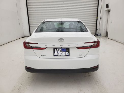 Used 2025 Toyota Camry LE image 13