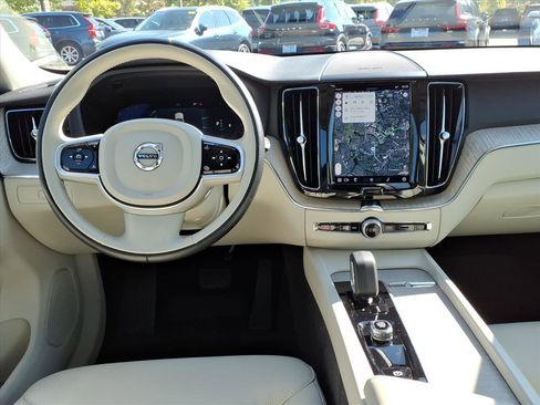 Certified 2023 Volvo XC60 B5 Plus image 13