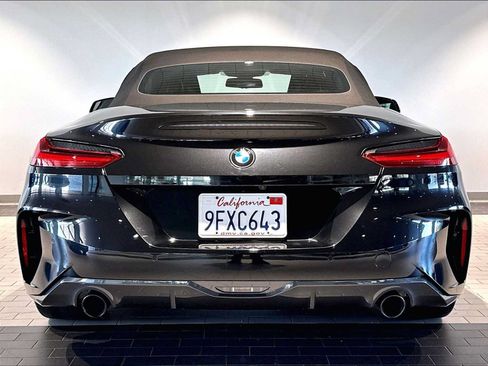 Used 2022 BMW Z4 sDrive30i w/ M Sport Package RWD image 9