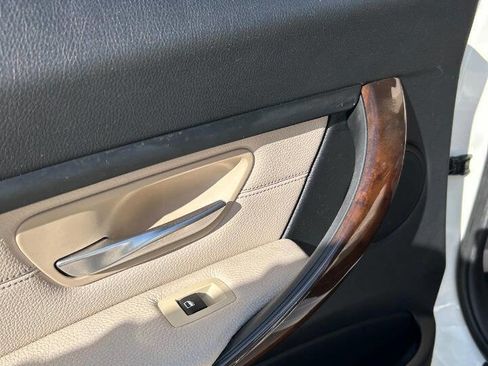 Used 2015 BMW 320i Sedan image 31