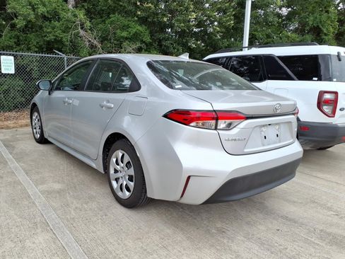 Certified 2024 Toyota Corolla LE FWD image 2