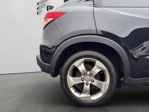 Used 2018 Honda HR-V EX image 29