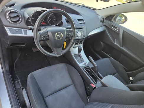 Used 2010 MAZDA MAZDA3 i Touring FWD image 11