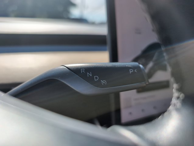 Used 2018 Tesla Model 3 Long Range RWD image 16