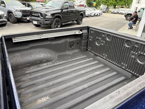 Used 2023 Nissan Frontier SV w/ SV Convenience Package AWD/4WD image 22