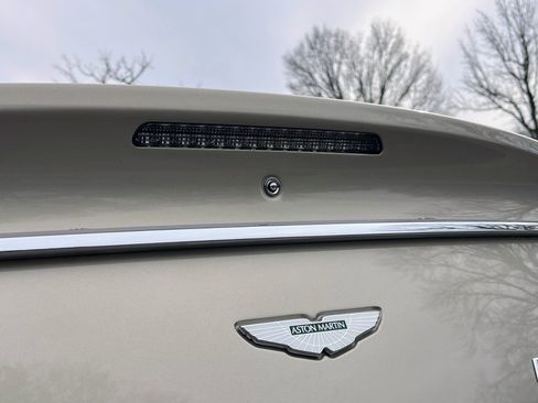 Used 2011 Aston Martin Rapide Luxe image 15