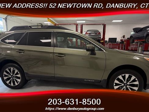 Used 2017 Subaru Outback 3.6R Limited AWD/4WD image 4