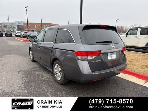 Used 2016 Honda Odyssey LX image 4