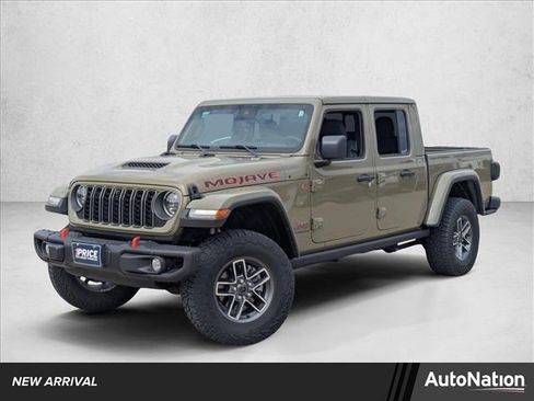 Used 2025 Jeep Gladiator Mojave image 1