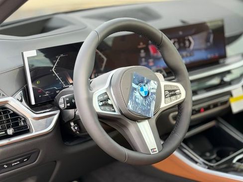 New 2026 BMW X5 xDrive40i w/ M Sport Package image 16
