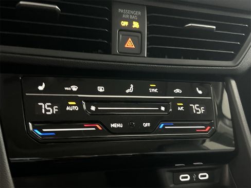 New 2026 Volkswagen Jetta SE image 25