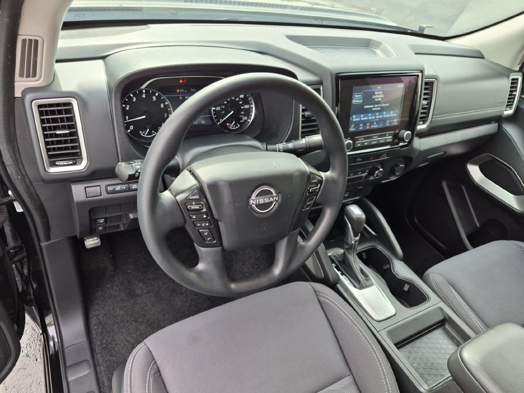 Used 2024 Nissan Frontier SV RWD image 10
