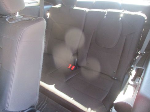 Used 2020 Ford Explorer XLT w/ Comfort Package AWD/4WD image 6