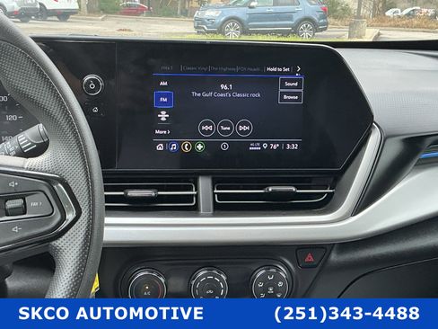 Used 2024 Chevrolet Trax LS image 16