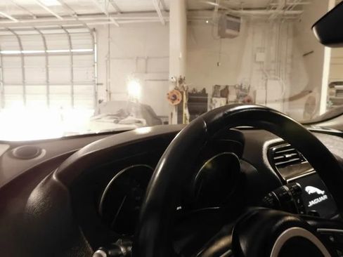 Used 2017 Jaguar F-PACE Prestige image 30