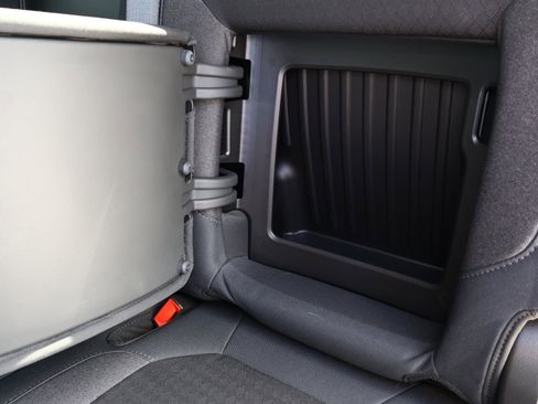 Used 2019 Chevrolet Silverado 1500 RST image 22