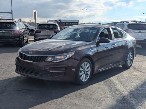 Used 2016 Kia Optima LX image 9