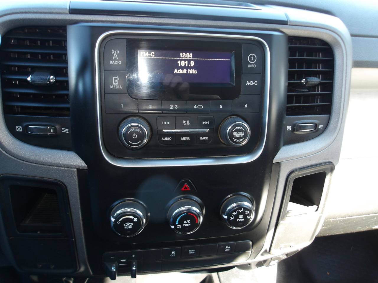 Used 2015 RAM 2500 Tradesman w/ Protection Group AWD/4WD image 19