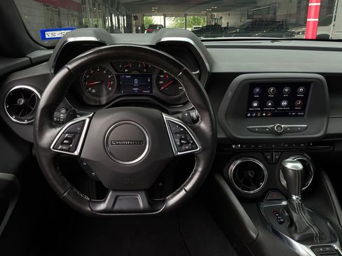 Used 2022 Chevrolet Camaro LT RWD image 13