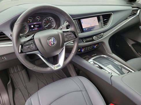 Used 2022 Buick Enclave Essence w/ Experience Buick Package image 10